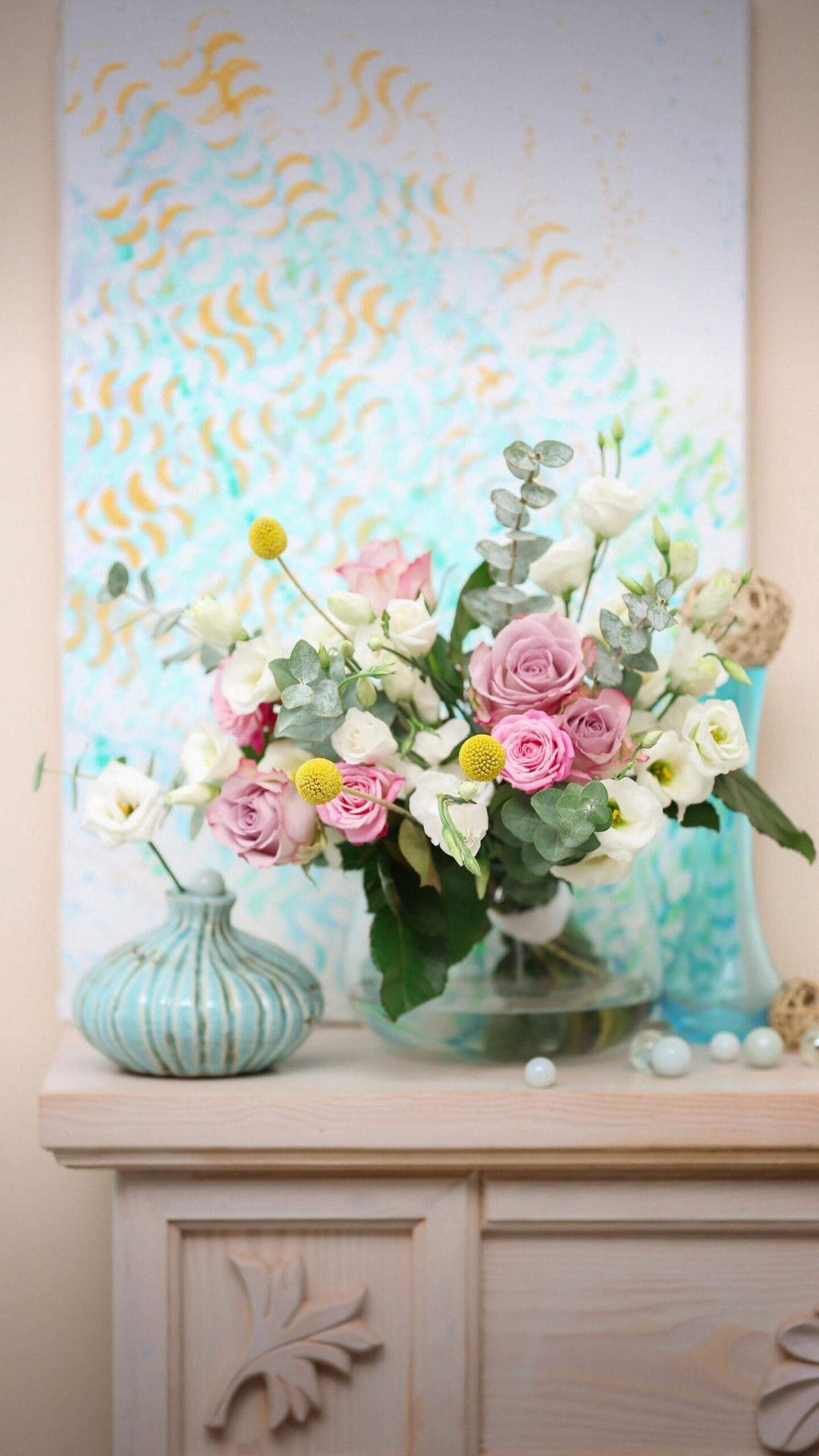 女人正在玩你的表现-1